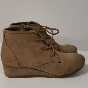 Girl's Mad Love wedge bootie